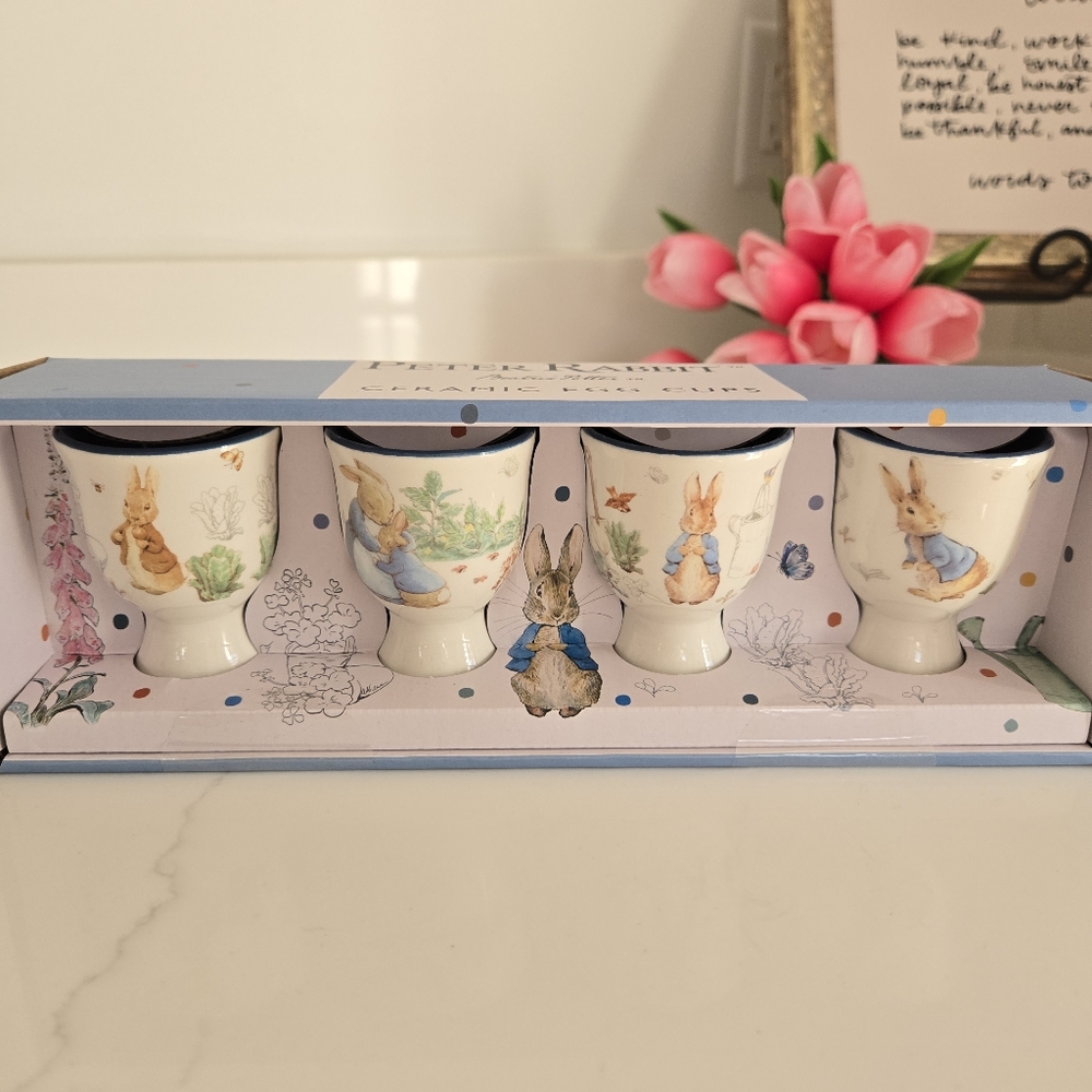 Beatrix Potter Peter Rabbit Ceramic Egg Cups Easter Egg Holder Set of 4 NEW